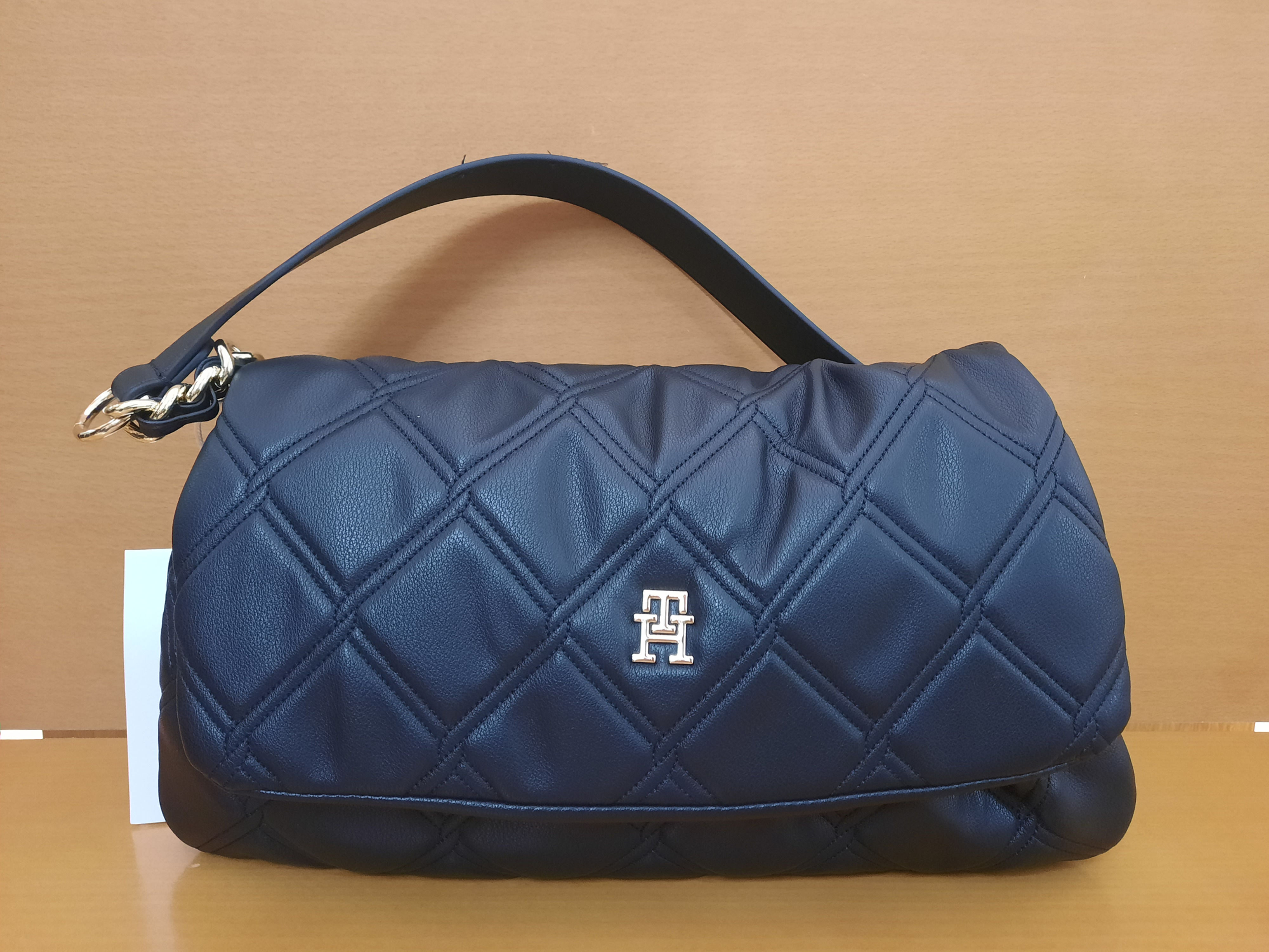 TH Feminine Shoulder Bag AW0AW18717