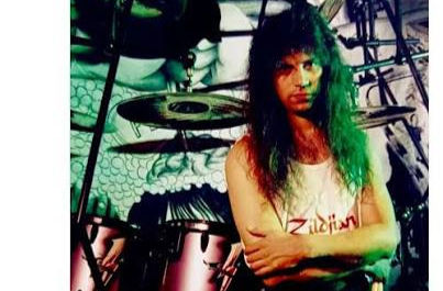 "Pato" Strunz, vida a "doble bombo"