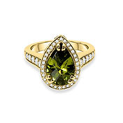 Brooklyn-Jewelry-Peridot-Ring.jpg