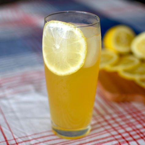 spiked caramel lemonade