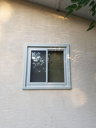Small slider.jpg