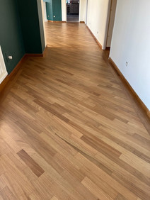 Parquet en bois massif poncer et vitrifier 