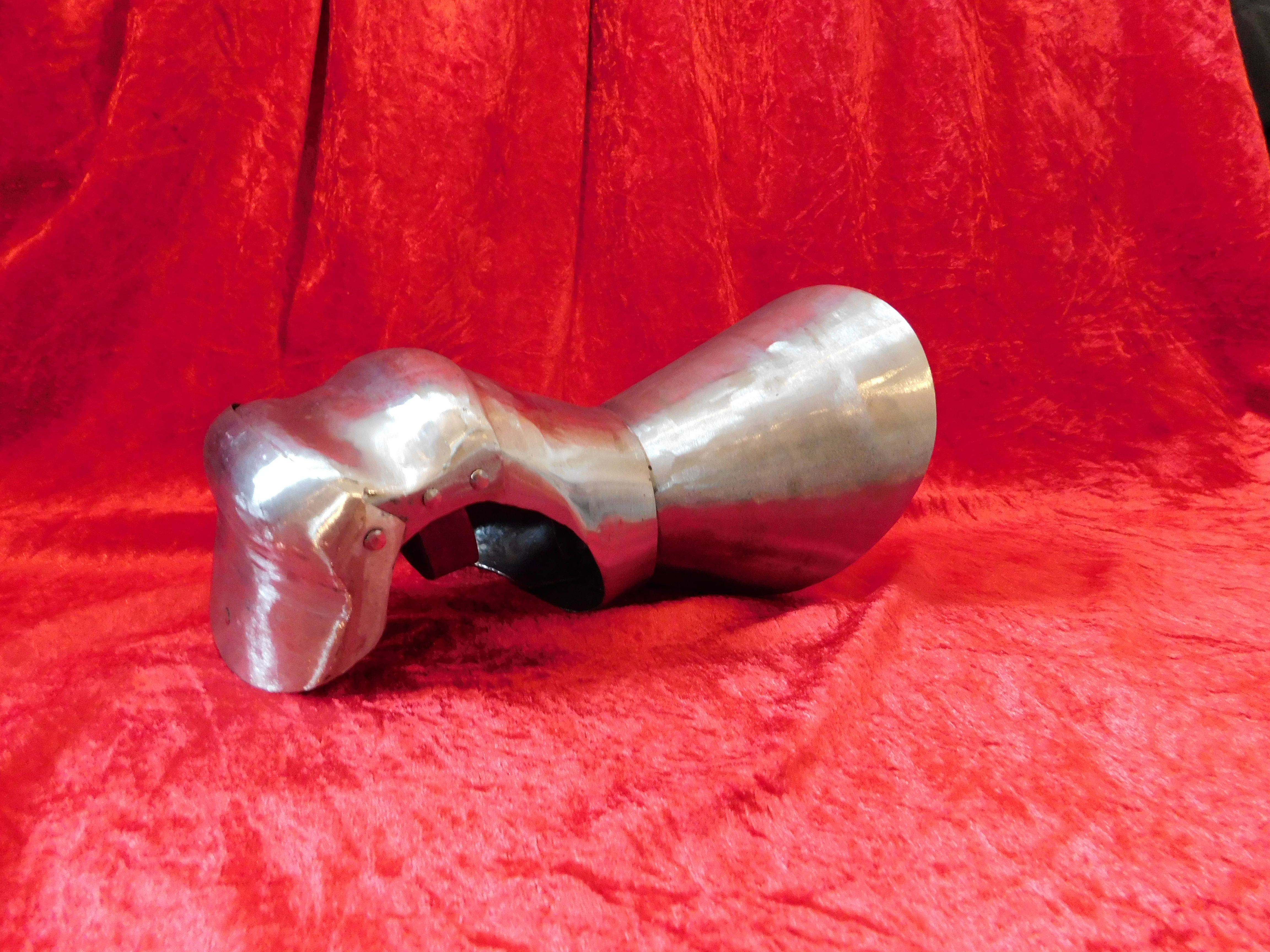 15th Century Milanese Gauntlets, Full Cuff