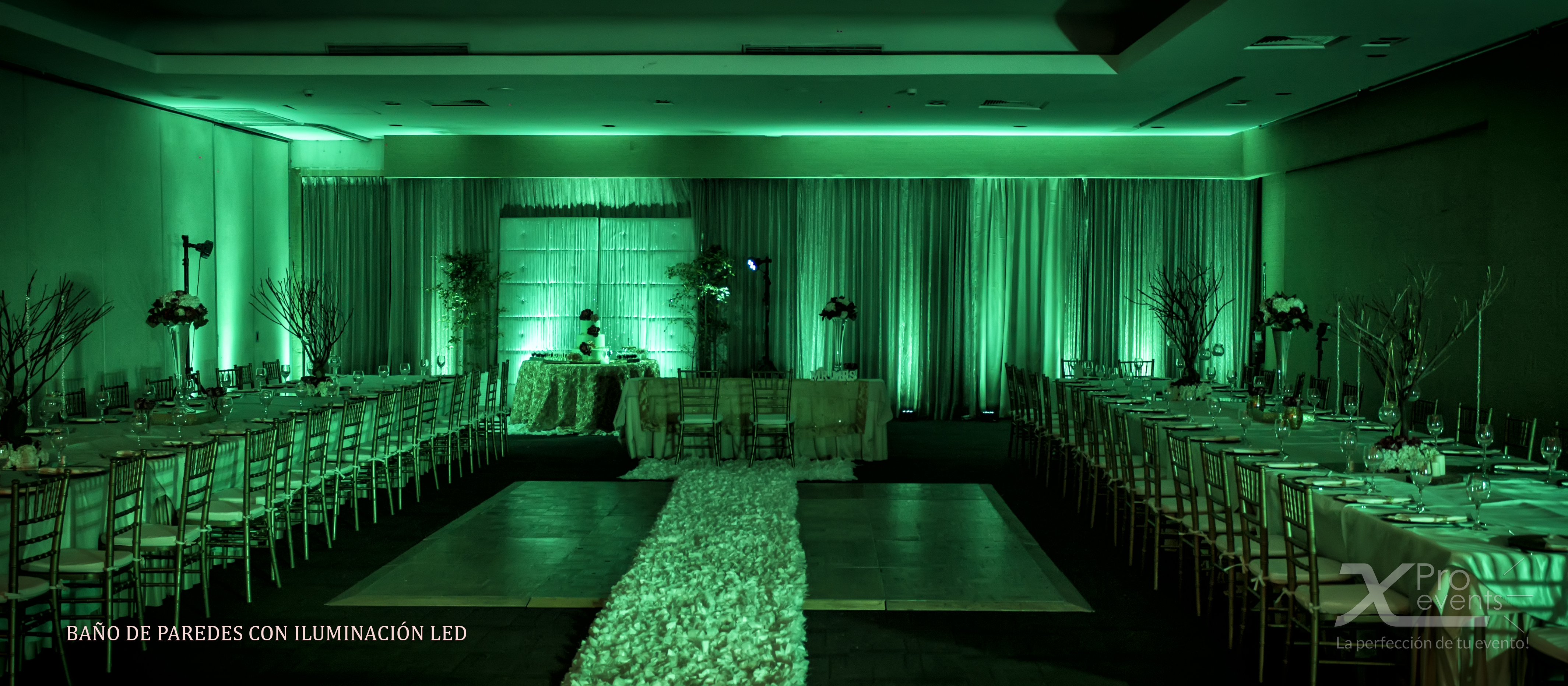 X Pro events - Bano de de salon color verde con iluminacion LED