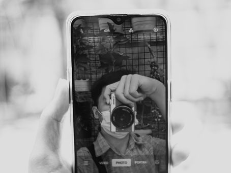 Professional Photographer VS. Cell Phone