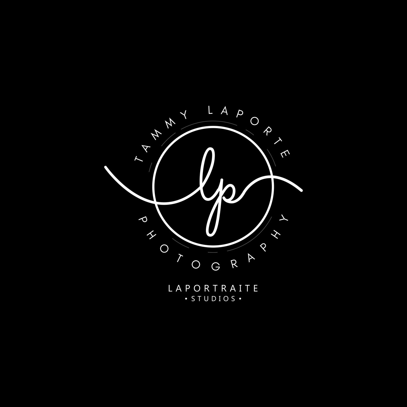 www.laportraitestudios.com