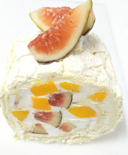 LE PAVLOVA ROULÉ FIGOS E MANGA.