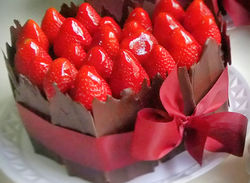 COEUR DE CHOCOLAT AUX FRAISES
