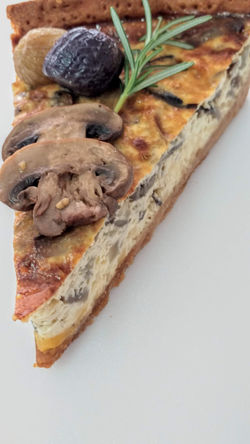 LA TARTE AUX CHAMPIGNONS DE PARIS