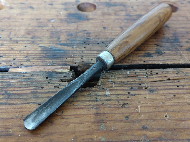 Gouge demi creuse 10mm - n°6