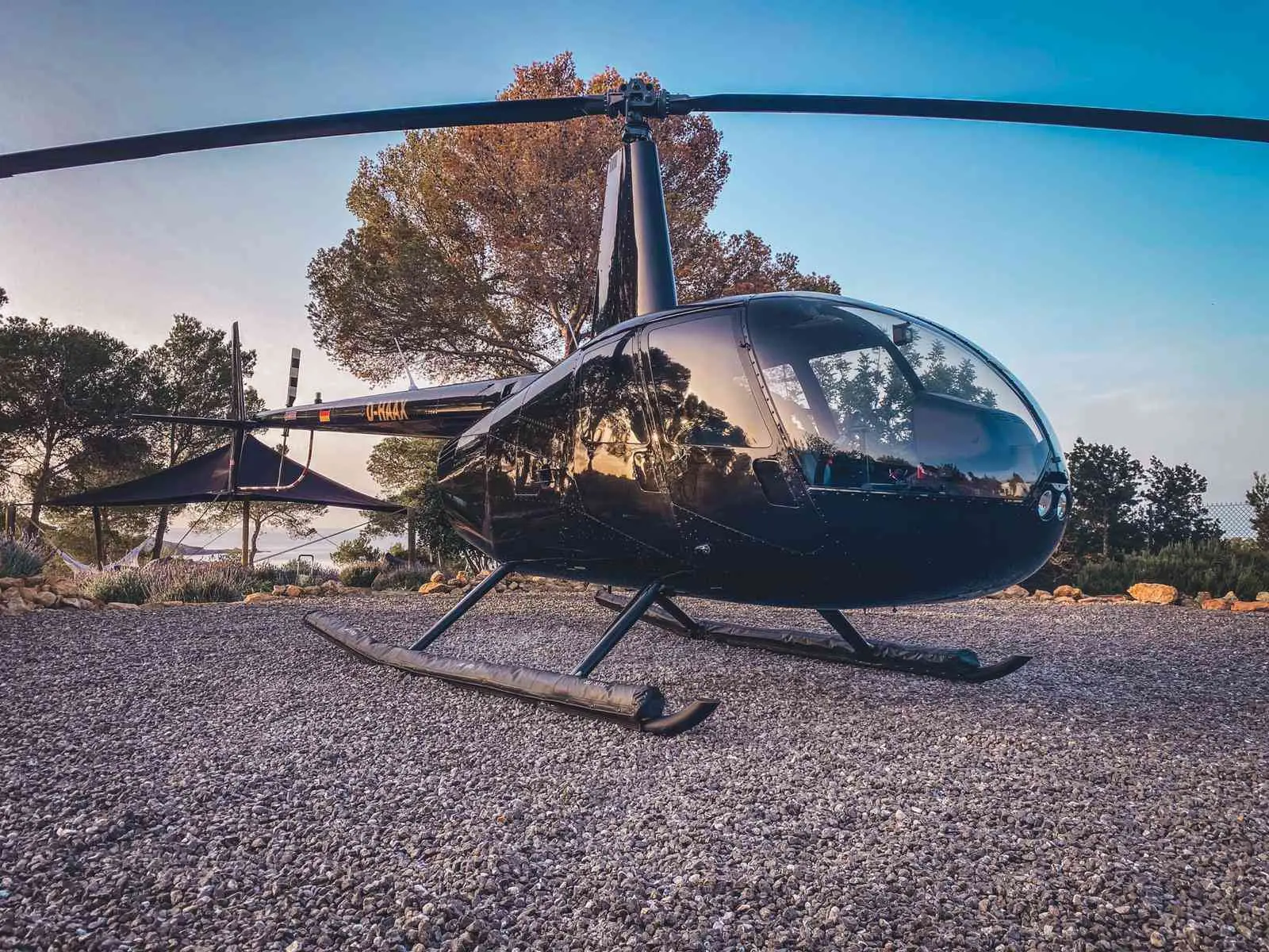 Visitas a bodegas en helicóptero con el Centro de Helicópteros
