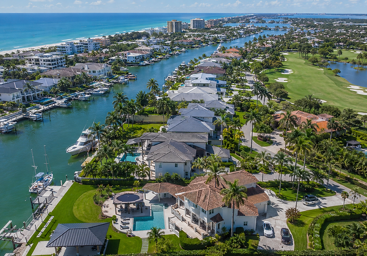 Illustrative aerial view of luxury coastal homes and waterfront communities in Central Pinellas County Florida