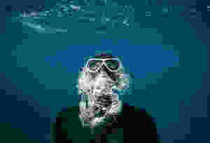 dive instructor in seychelles