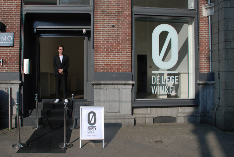 foto de lege winkel.jpeg