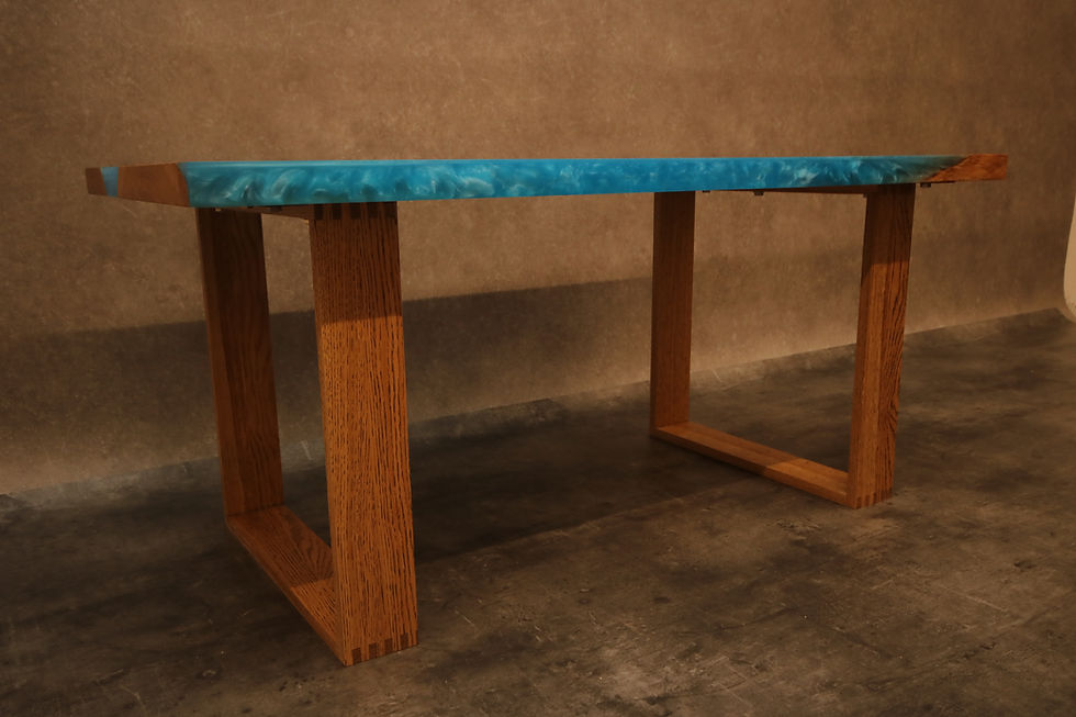 Miniatyrbilde: Firkantet bordben i tre til sofabord