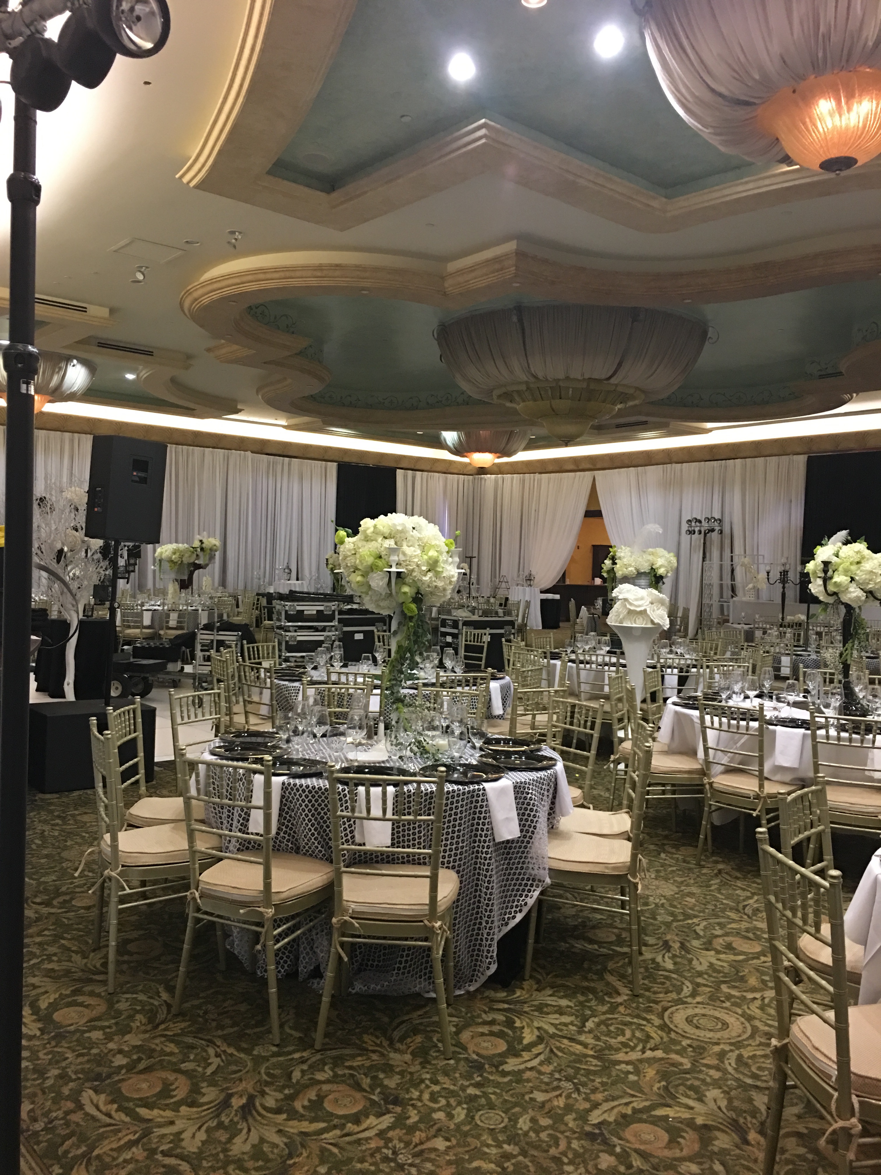 Hollywood Event Rentals Event & Party Rentals