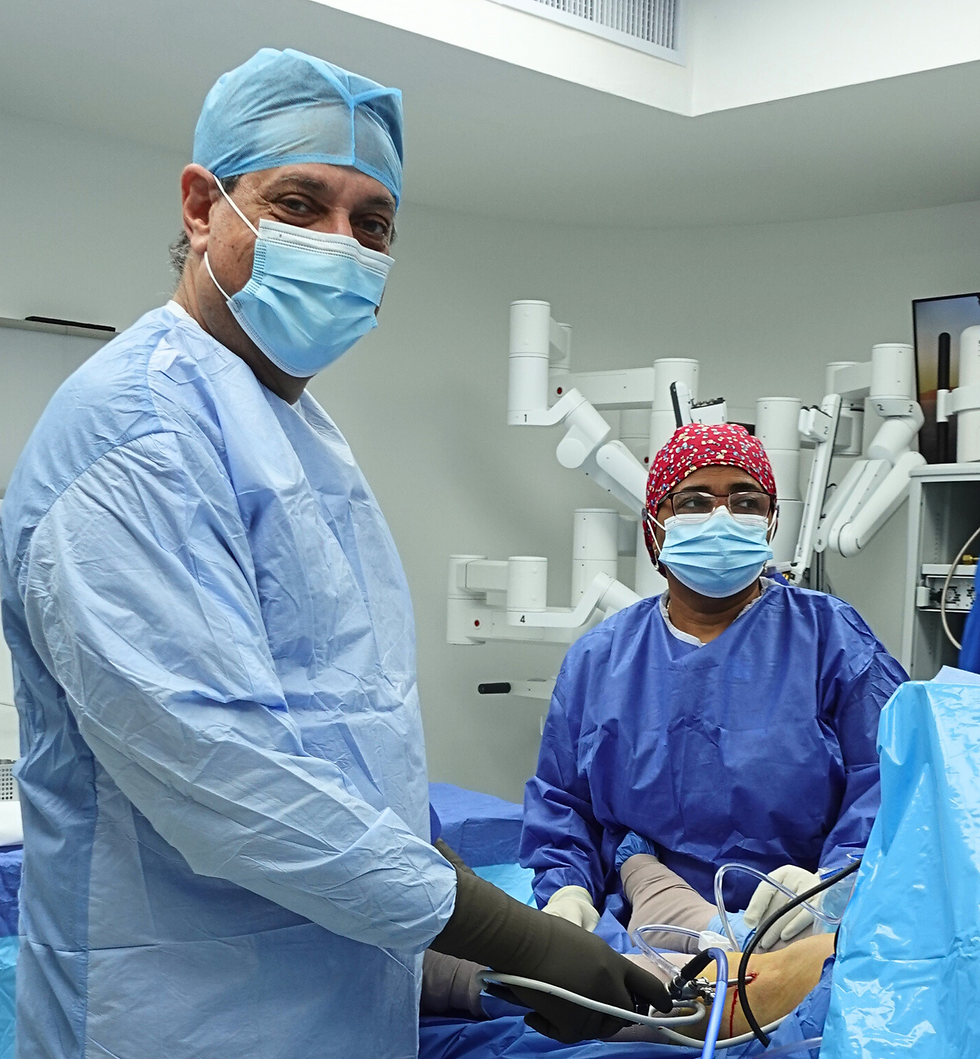 Dr. Servio De Peña: décadas de experiencia guiando el bienestar musculoesquelético en República Dominicana