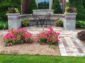 Flowers installation and care in Bloomfield Hills MI
