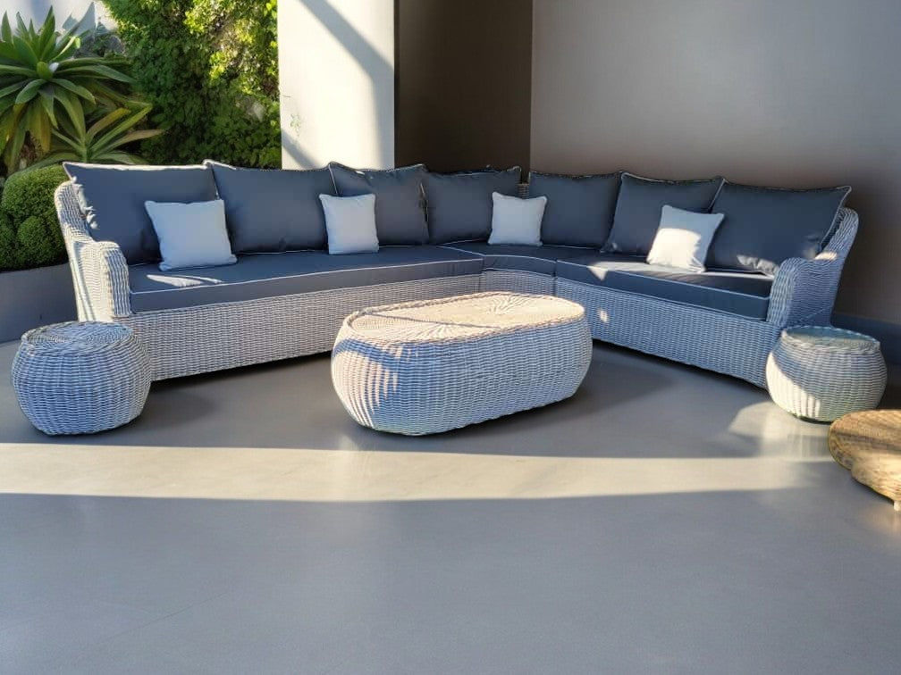 Outdoor Furniture Corner Lounge 7-Seater (Slim-line design) - image 1