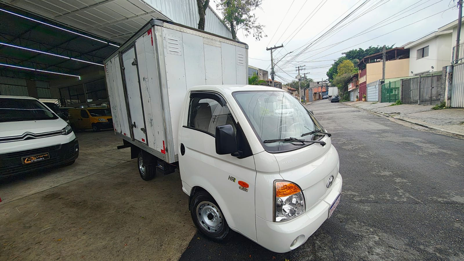 Hyundai HR 2007 com baú