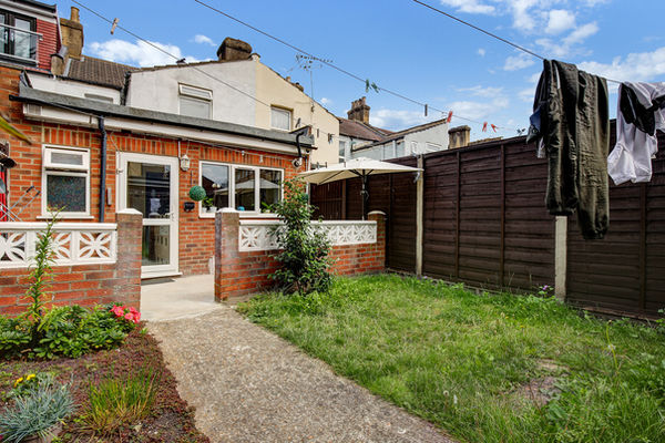 Tennyson Rd E13