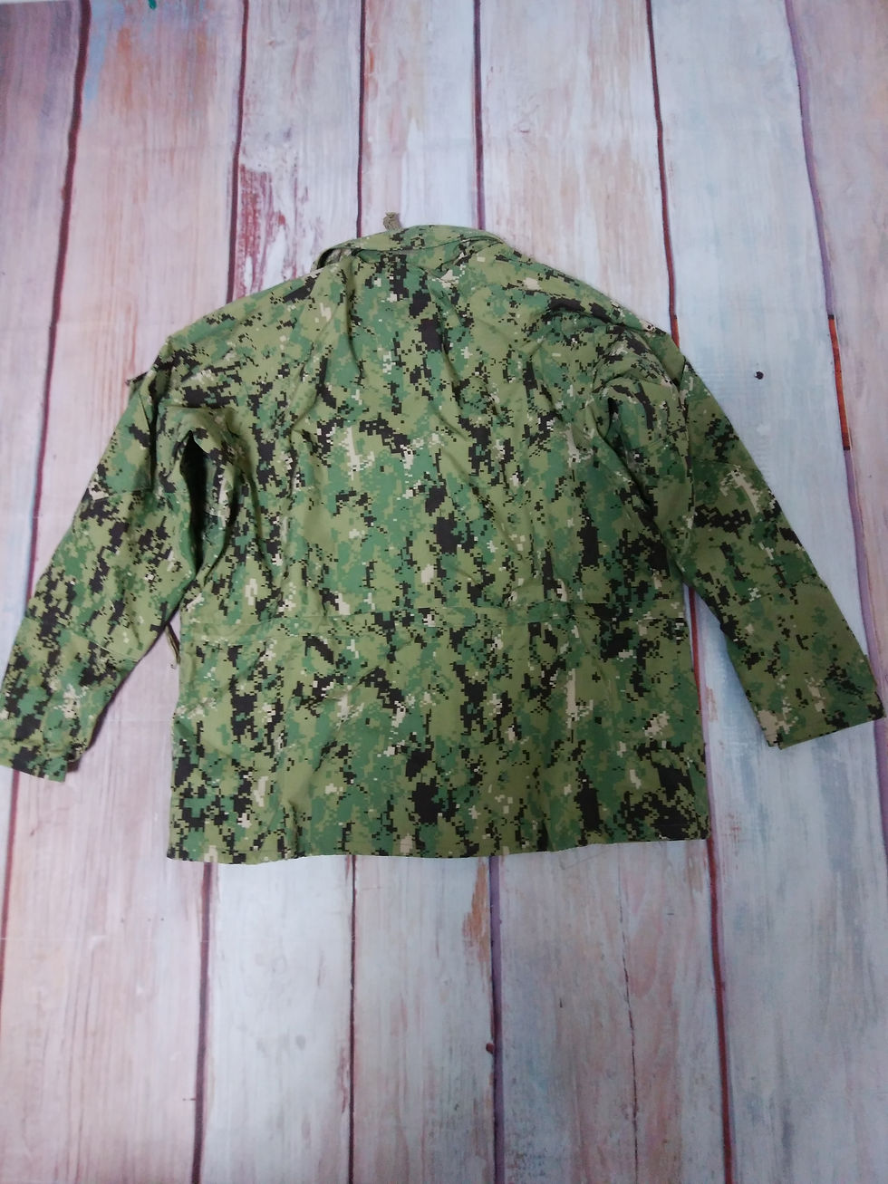 サムネイル： U.S.NAVY NWU TYPEⅢ ゴアテックスパーカー M-XS  2017年 USED【NP091】