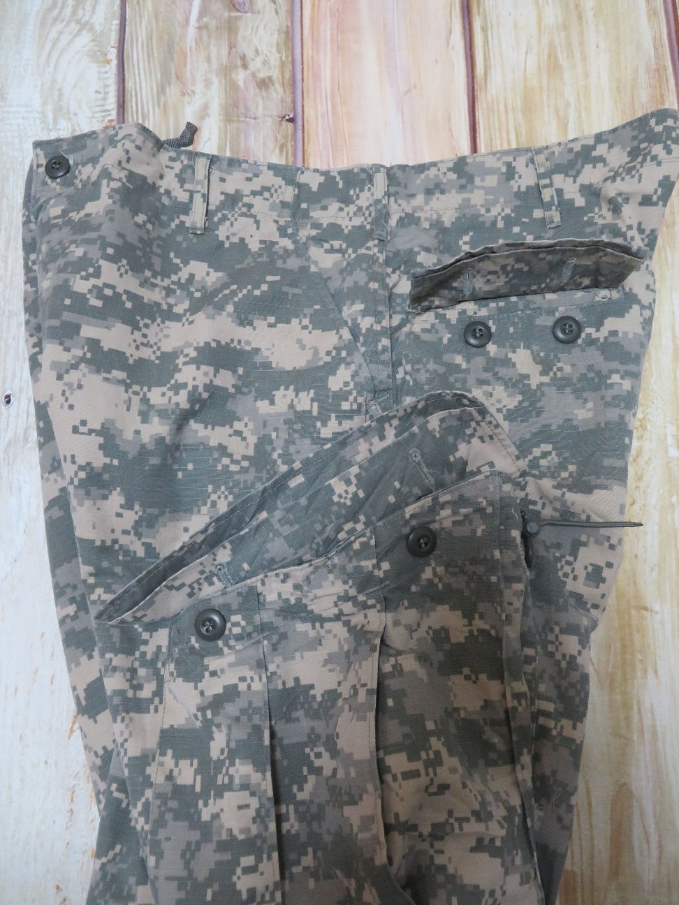 サムネイル： ACU FRパンツ L-R 2009年 USED【AT083】