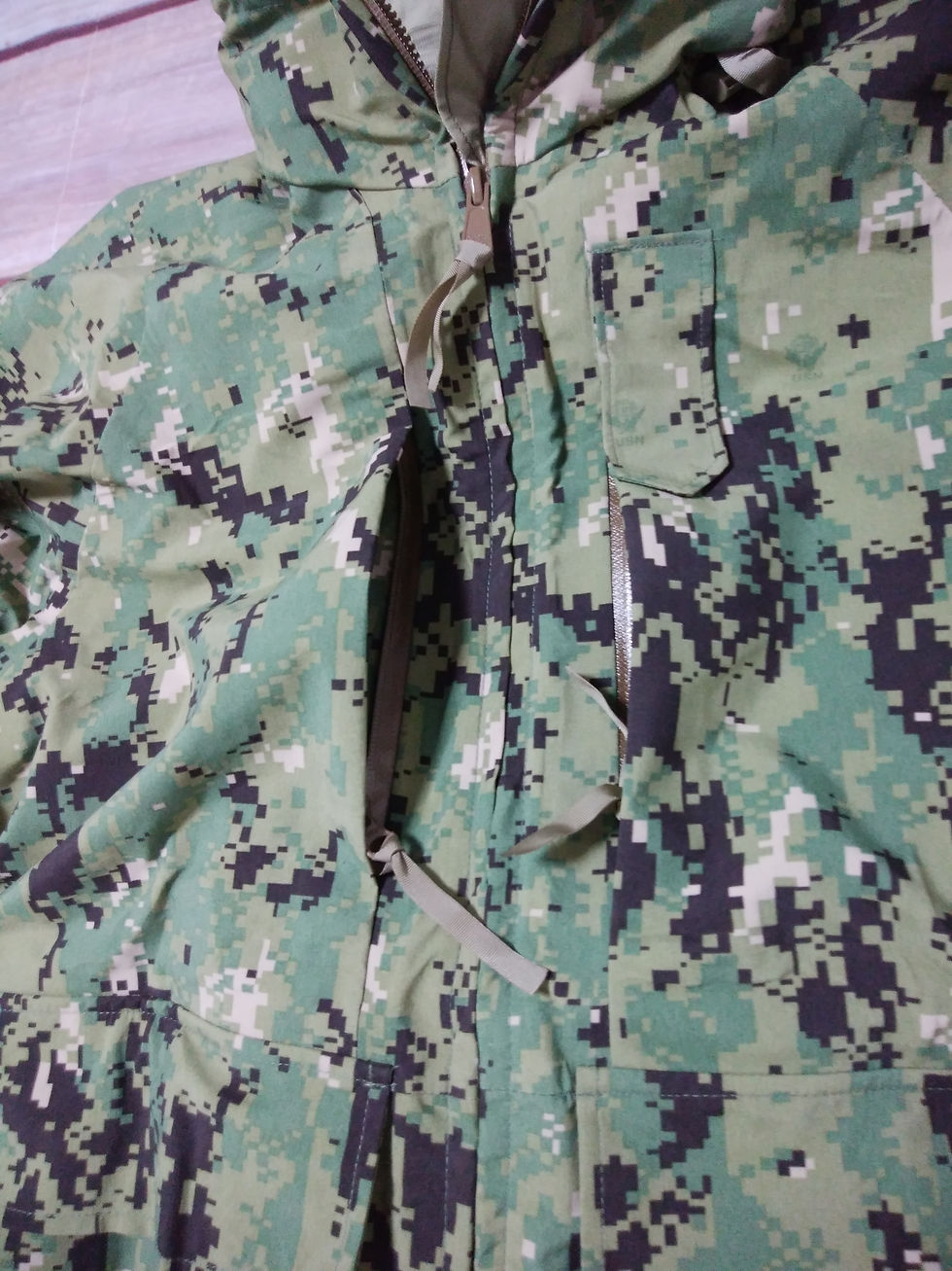 サムネイル： U.S.NAVY NWU TYPEⅢ ゴアテックスパーカー M-XS  2017年 USED【NP091】