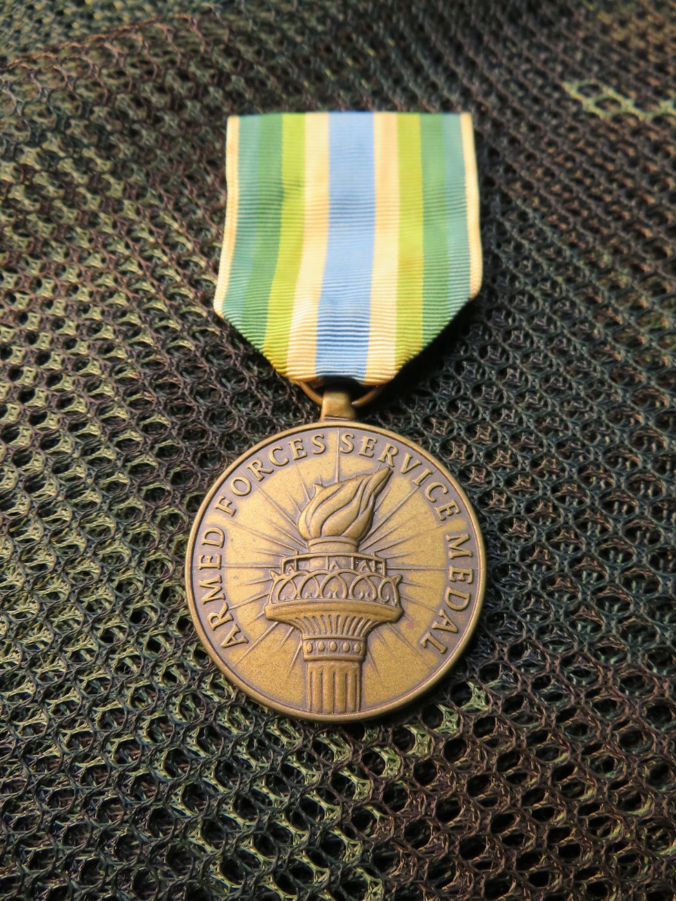 ARMED FORCES SERVICE メダル USED【O002】
