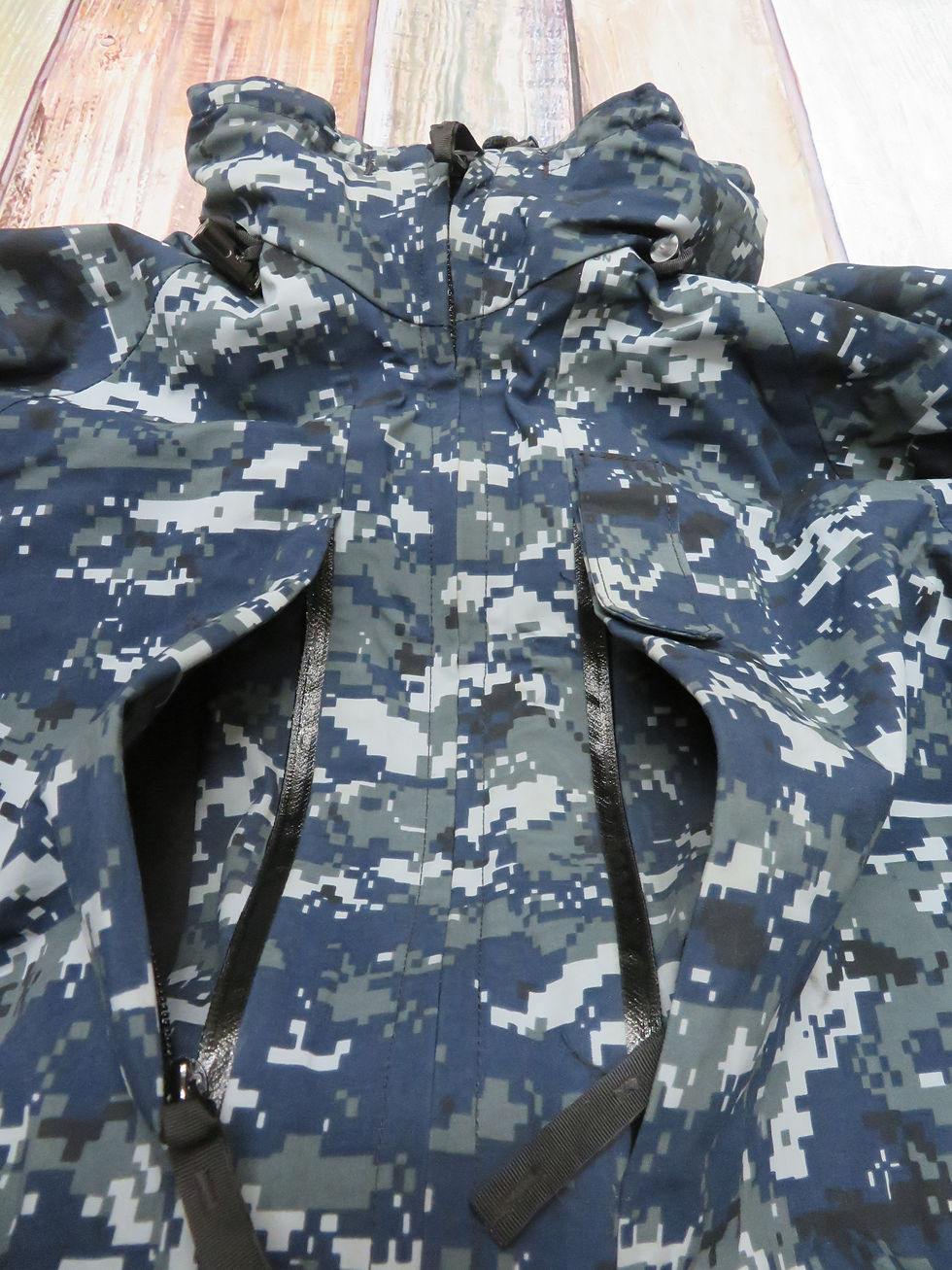 サムネイル： U.S.NAVY NWU TYPEⅠ ゴアテックスパーカー M-XXL 2014年 USED【NP040】