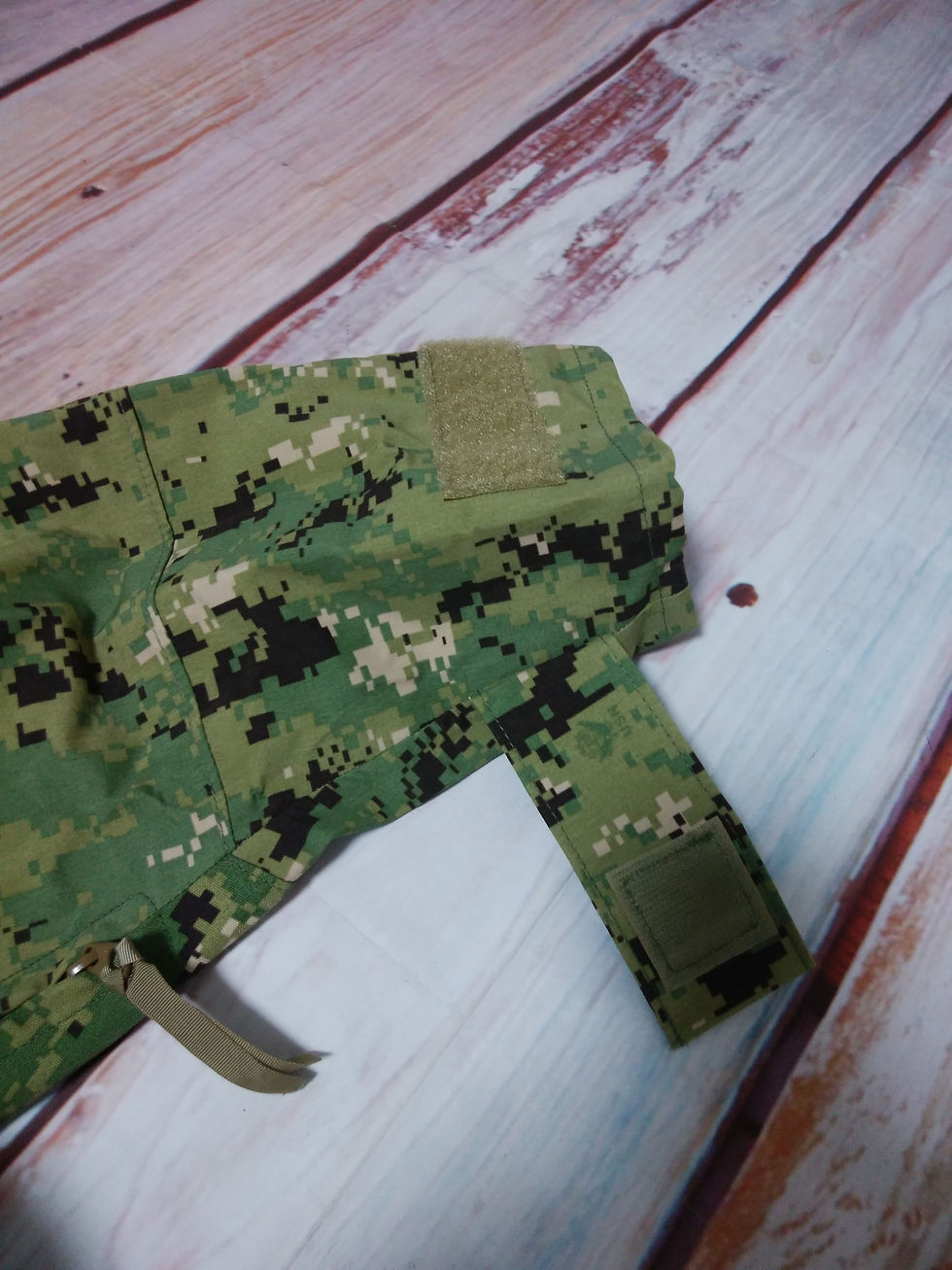 サムネイル： U.S.NAVY NWU TYPEⅢ ゴアテックスパーカー M-XS  2017年 USED【NP091】