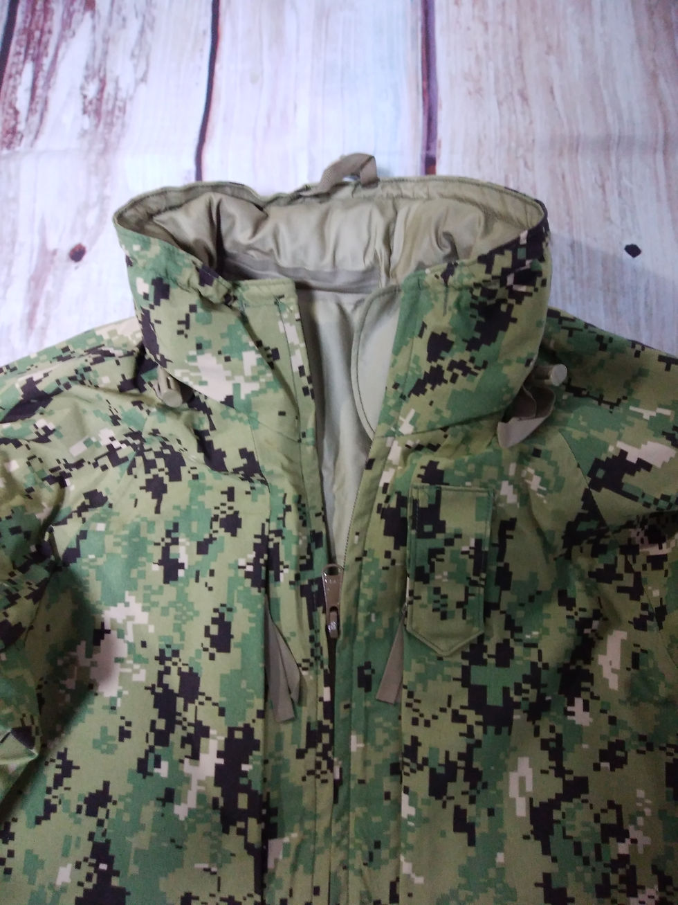 サムネイル： U.S.NAVY NWU TYPEⅢ ゴアテックスパーカー S-R 2019年 USED【NP085】