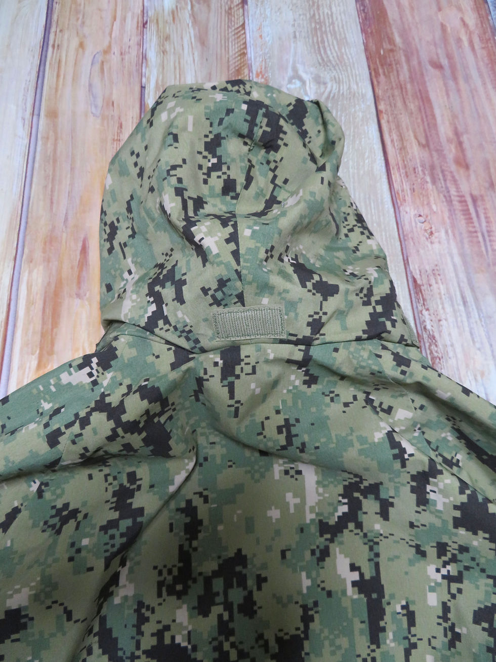 サムネイル： U.S.NAVY NWU TYPEⅢ ゴアテックスパーカー L-R 2017年 USED【NP046】