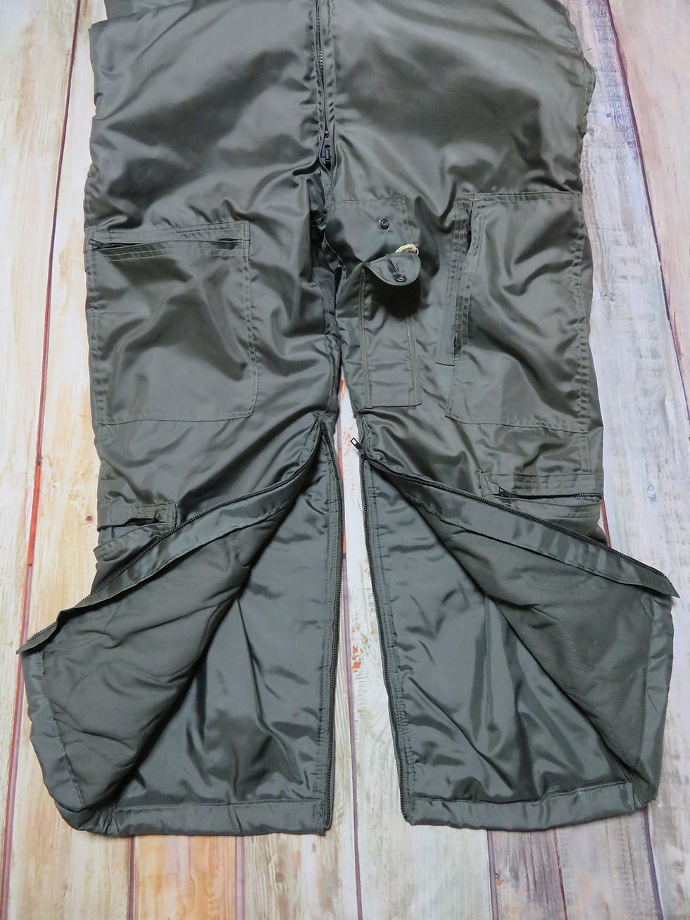 サムネイル： CWU-64Pフライトカバーオール size40R  未使用【OU031】