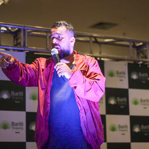 Humoristas apresentam show de stand-up no Buriti Shopping Guará