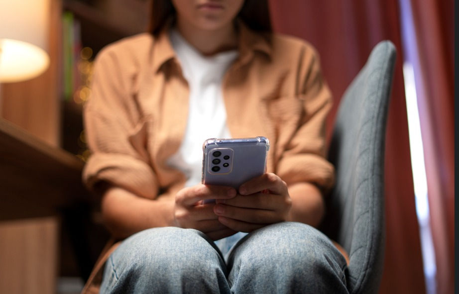 Estudos apontam efeitos significativos do isolamento social e digital no cérebro