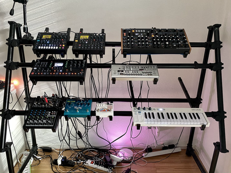How I organize my Elektron Setup - Jaspers Alu Keyboard Stand