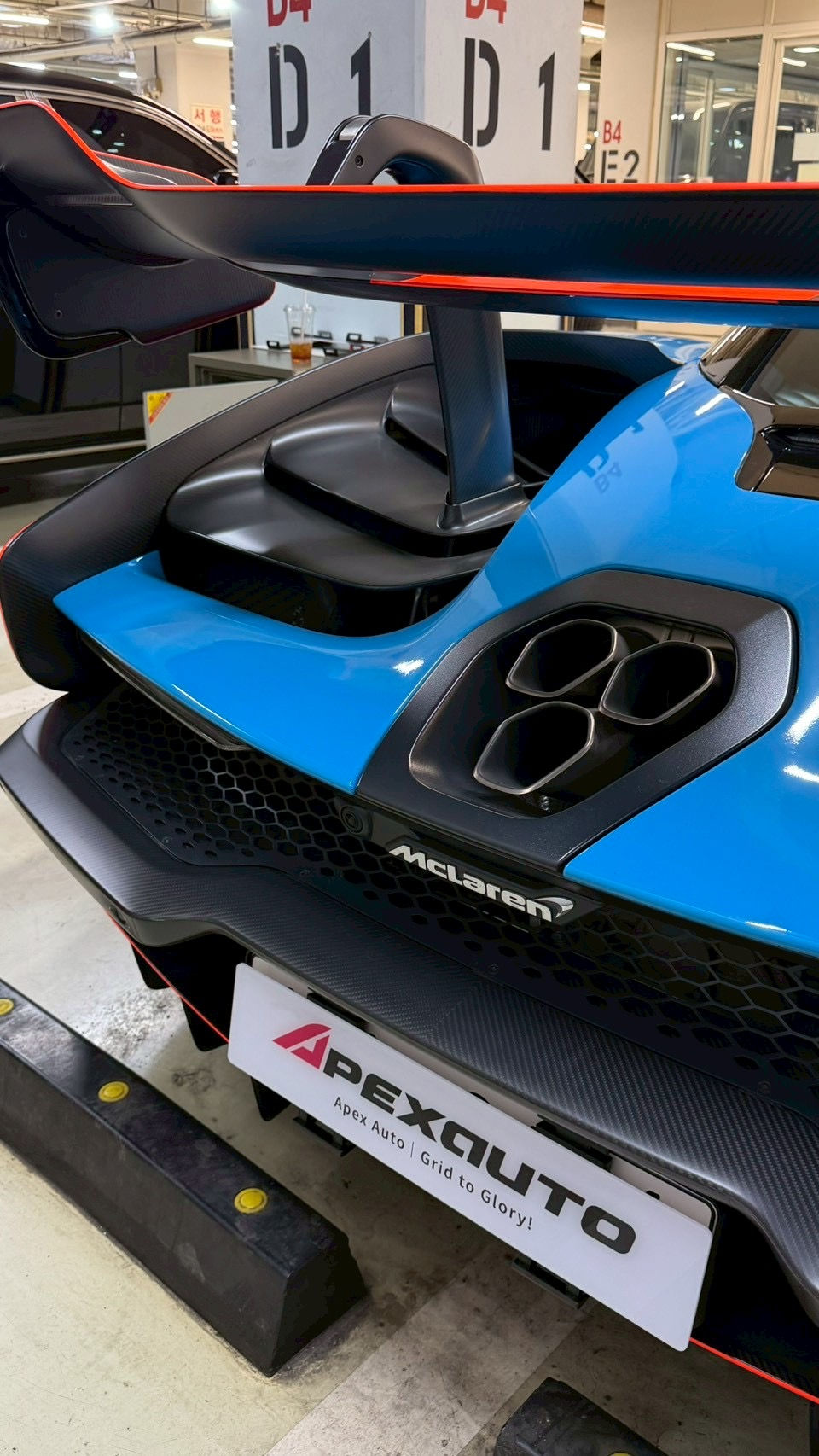 Миниатюра: 2019 McLaren Senna Coupe