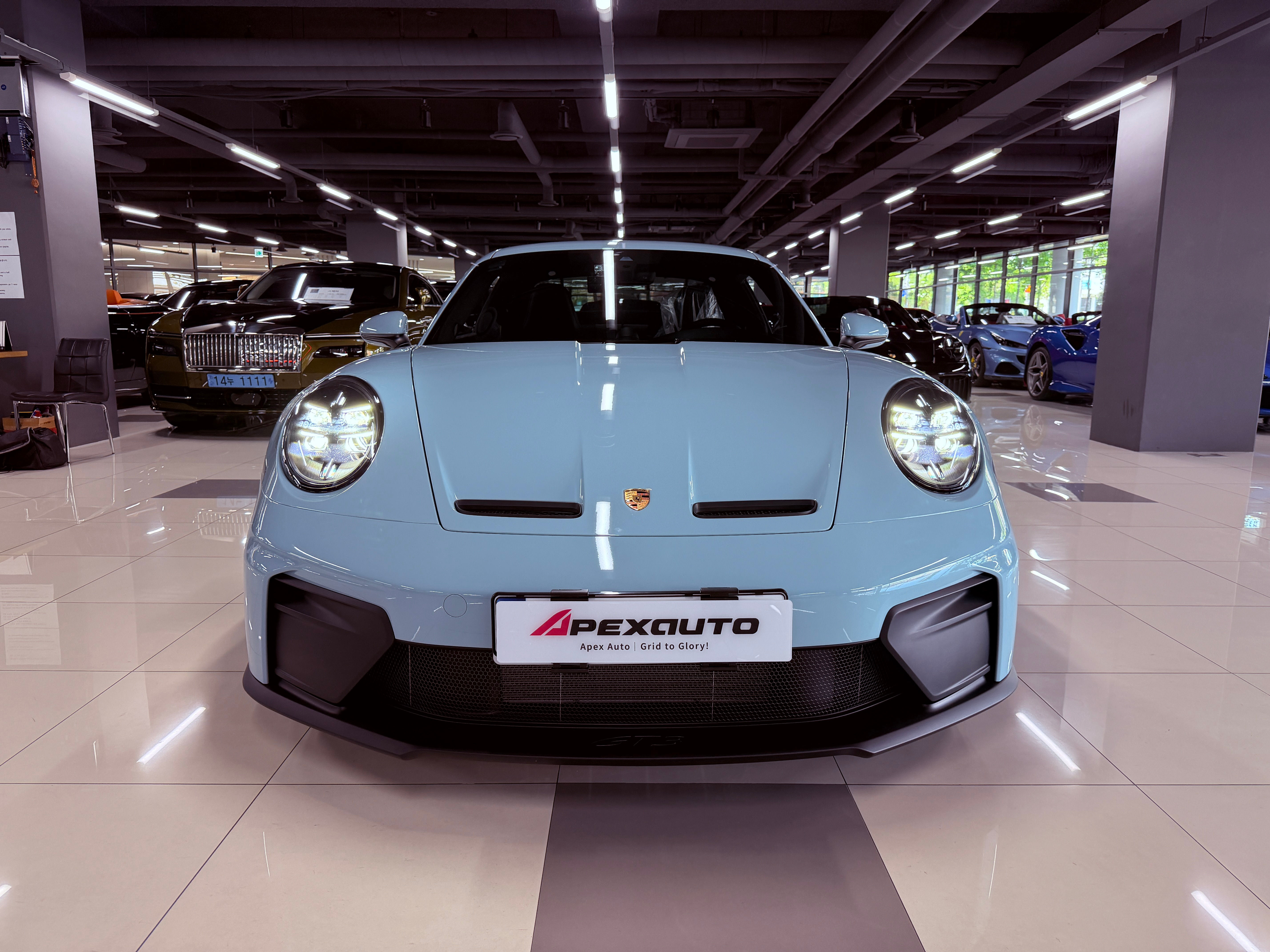 2025 Porsche 911 GT3 with Touring Package (992.2)