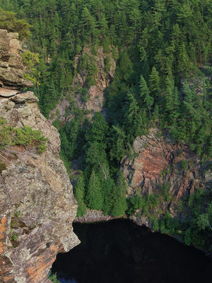 Barron Canyon cliffs from a lookout viewpoint in Algonquin