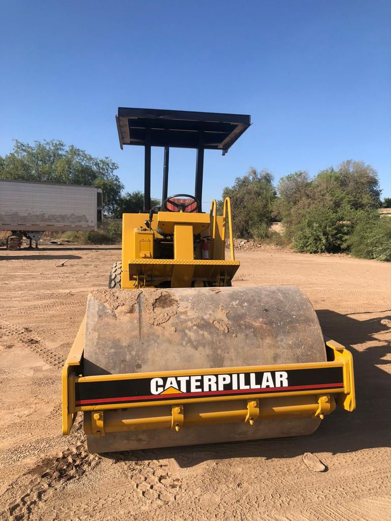 Miniatura: Compactador Caterpillar Modelo CS433C Año 1999