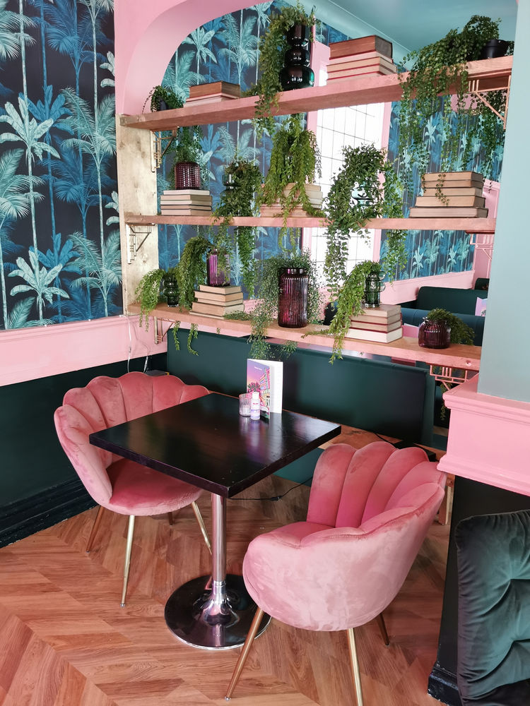 The Pineapple Club... Birmingham's newest bar review...