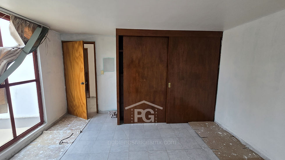 Miniatura: Casa en Venta | Iztapalapa | 5 Recámaras | 5 Estacionamientos |276 m2 Terreno