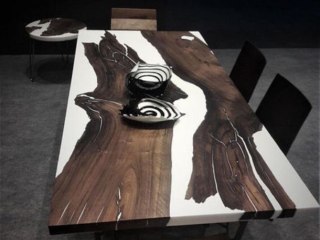 Island Table aus Nussbaum in Weiß