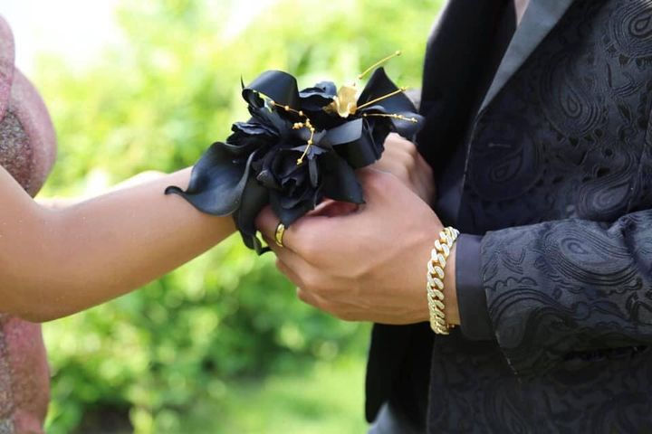 Black wrist corsage