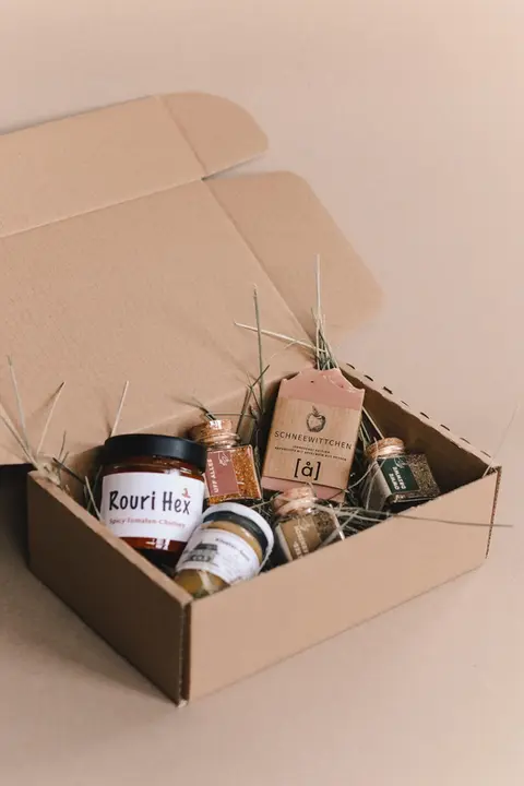 regionale-genussbox-praesentkorb-hessen-seife-gewuerze-5.jpg.webp