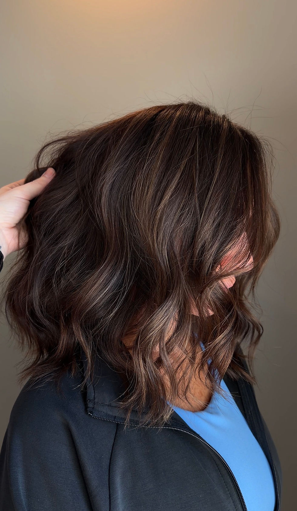 dimensional brunette