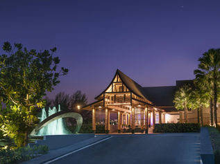 Le Méridien Khao Lak: Where Thai Hospitality Meets Modern Luxury