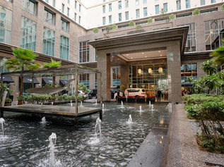 Our Experience at The Ritz-Carlton, Dubai (DIFC) – A Perfect Blend of Luxury & Energy
