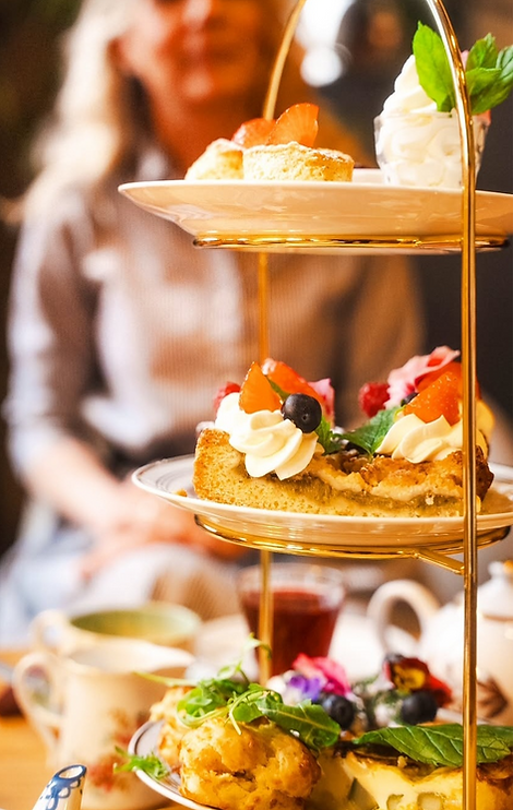 Afternoon Tea Turku Cafe Victor_edited.png